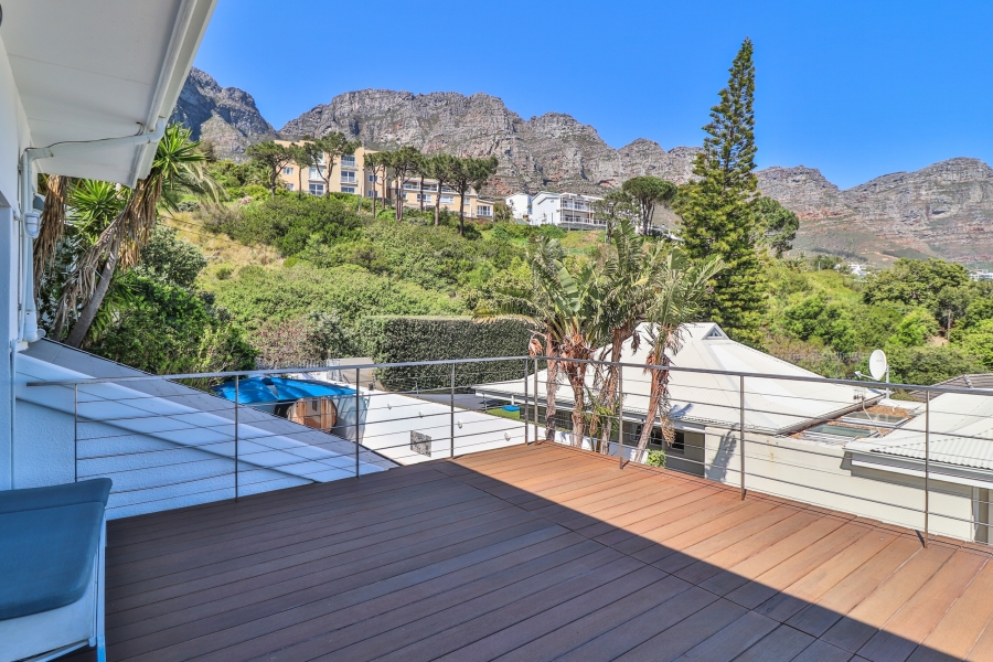 5 Bedroom Property for Sale in Camps Bay Western Cape